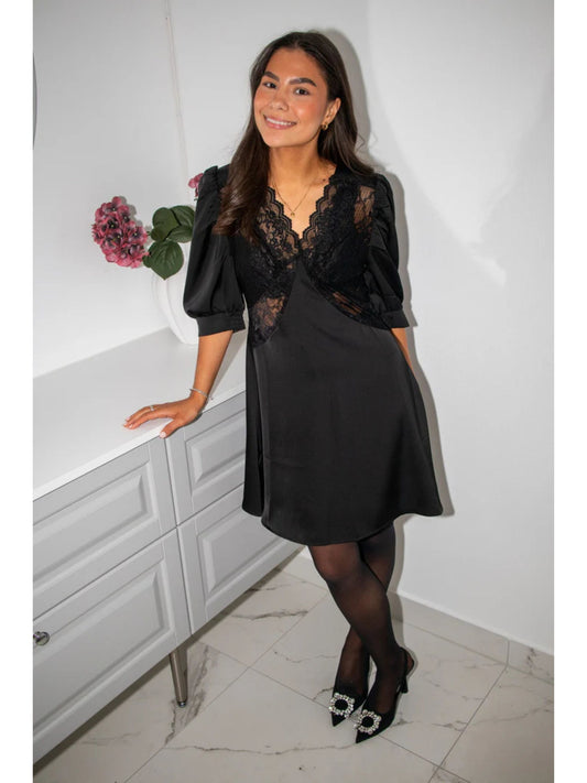 Alfia Blondekjole i Svart