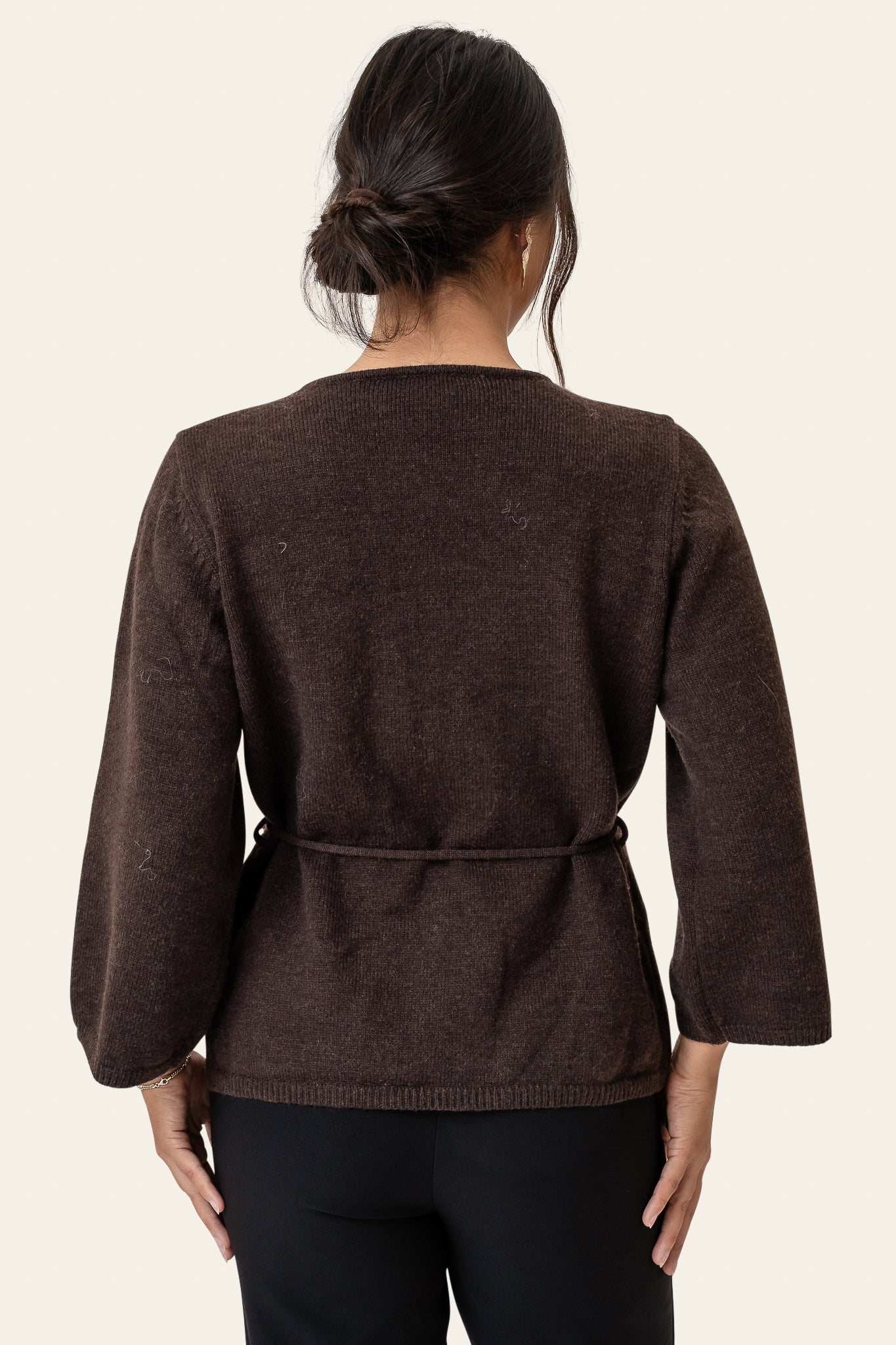 Anne omslags­cardigan – Mørk brun