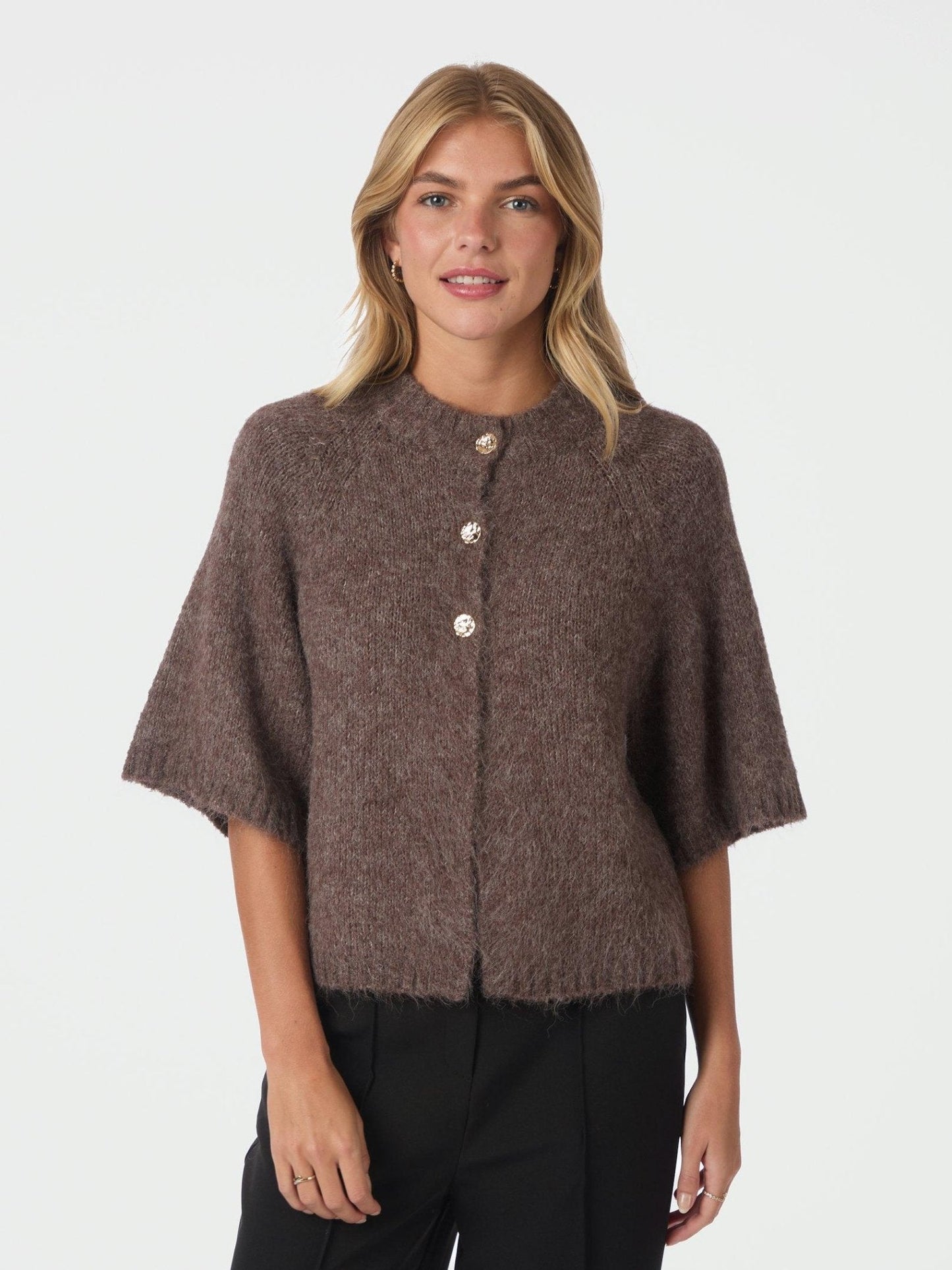 Benuta Fluffy Strikket Cardigan – Brun