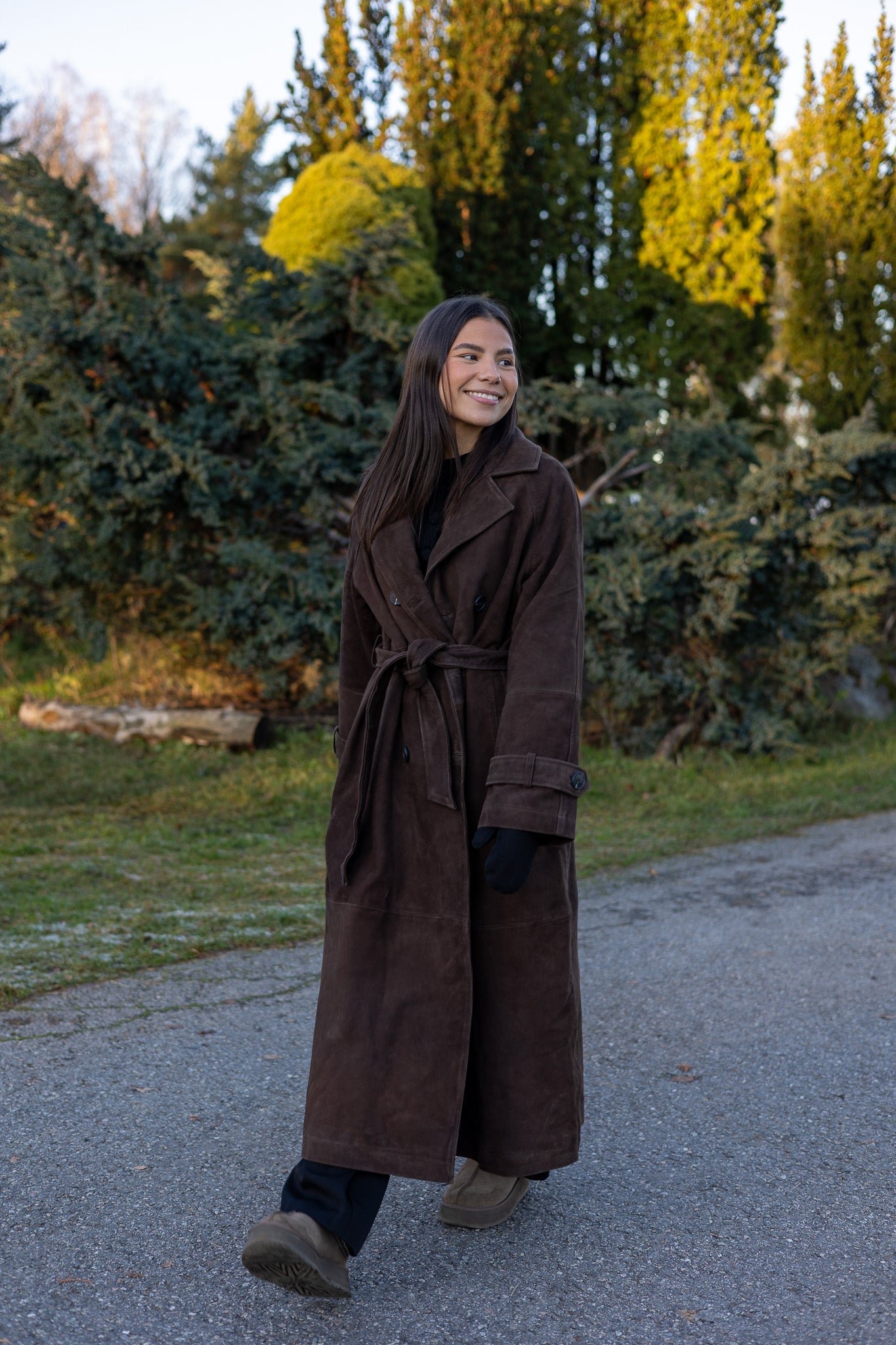 Lina Semsket Skinntrench i Brun